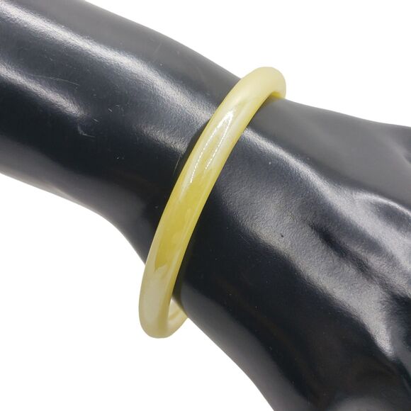 Vintage Jewelry - Vintage Iridescent Yellow Glass Bangle Bracelet Stackable Colorful